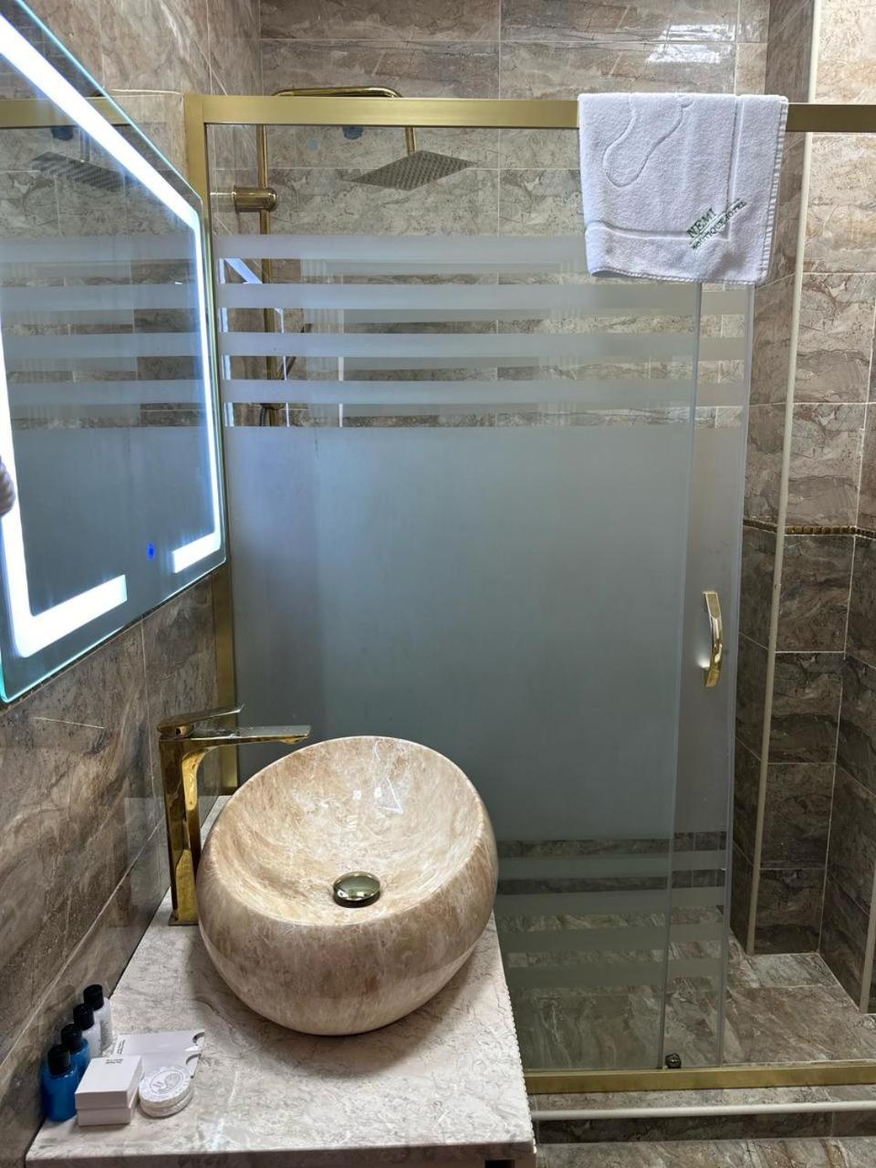 Grand Mirror 4*