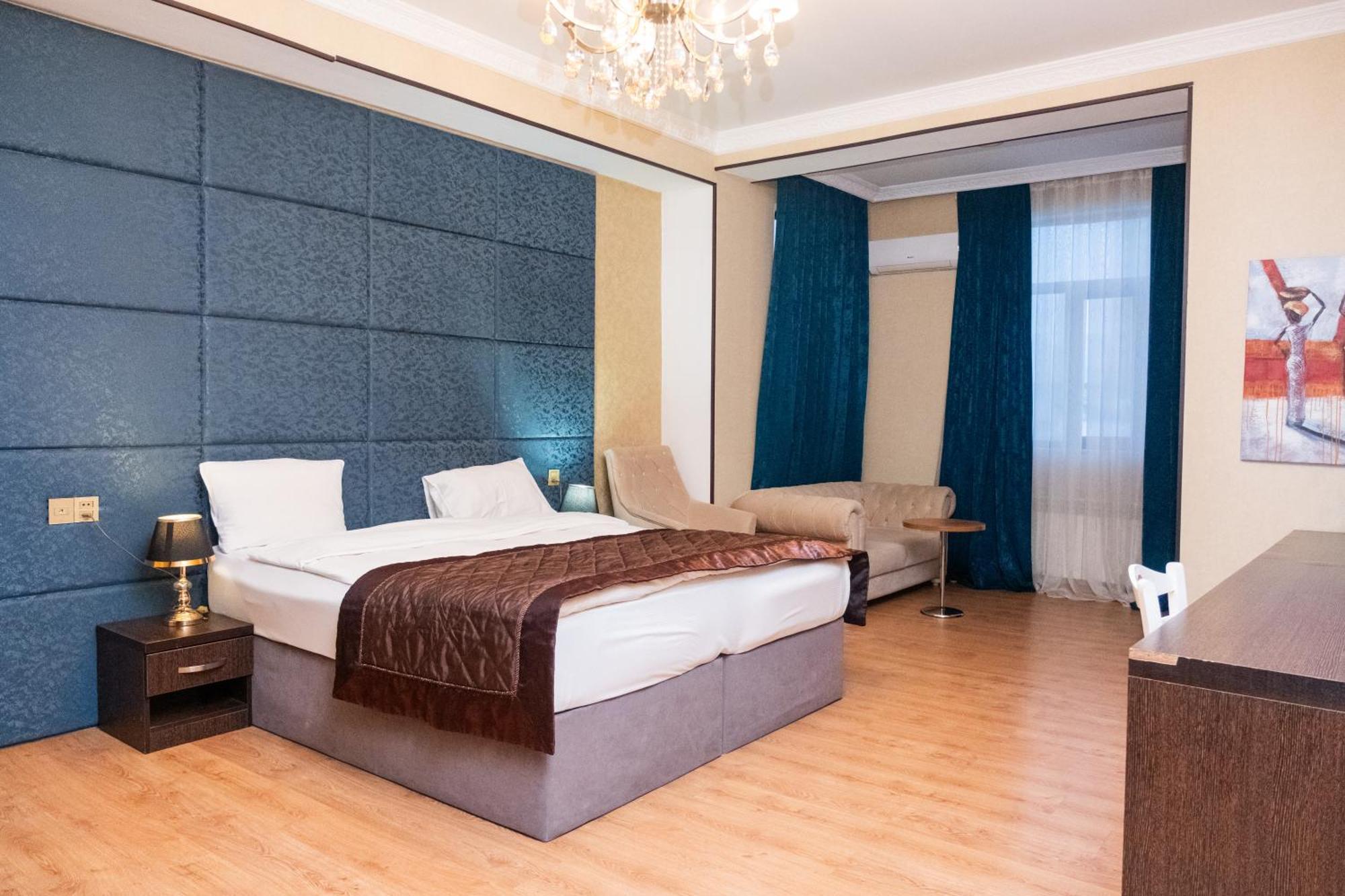 Grand Mirror Baku