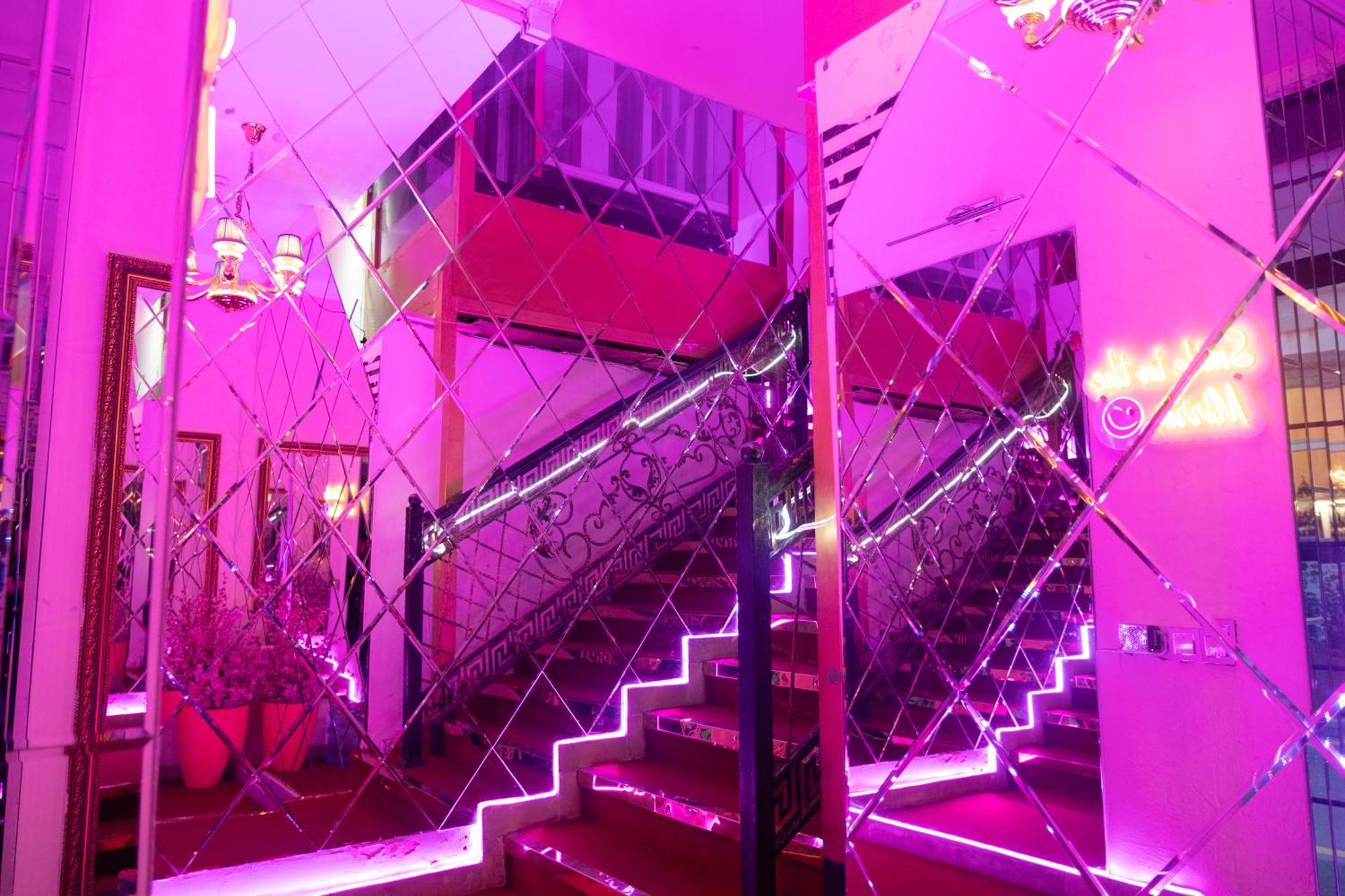 Grand Mirror Hotel 4*