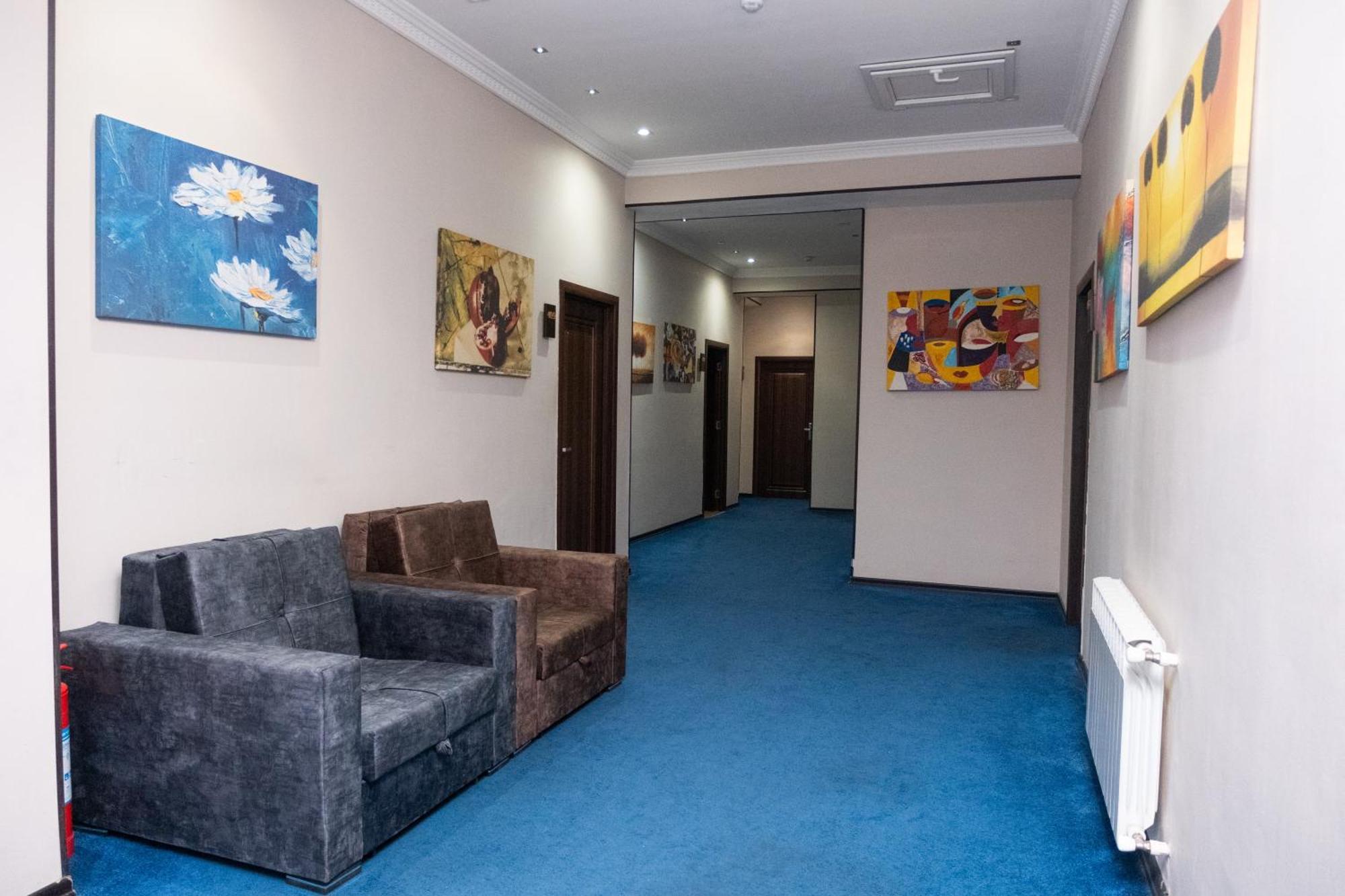 Hotel Grand Mirror 4*